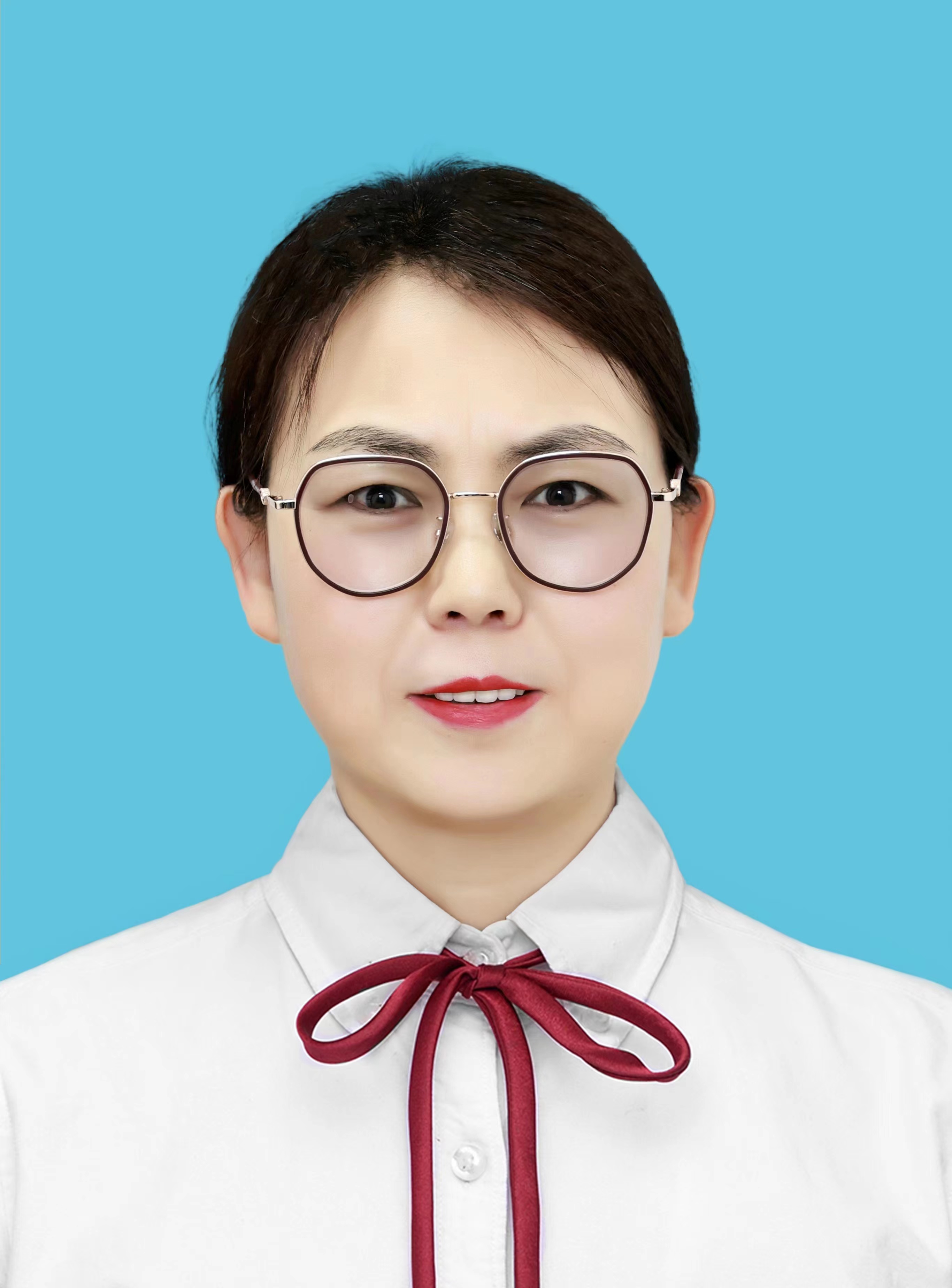 36bd5ecebe784296831095930e47f95f.jpg 严欣.jpg